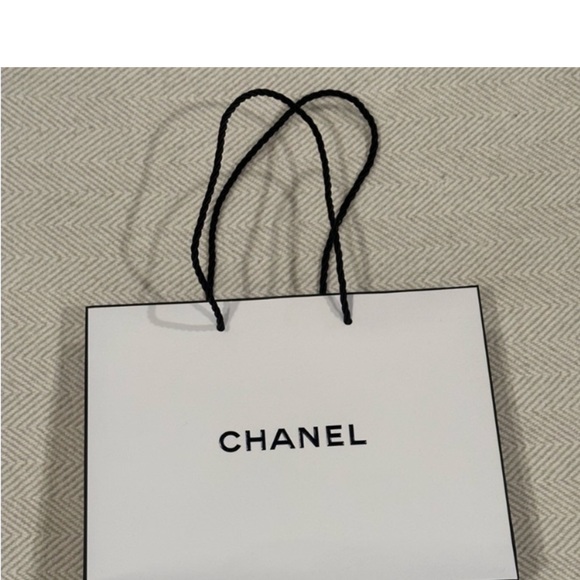 CHANEL Bag - Picture 6 of 6